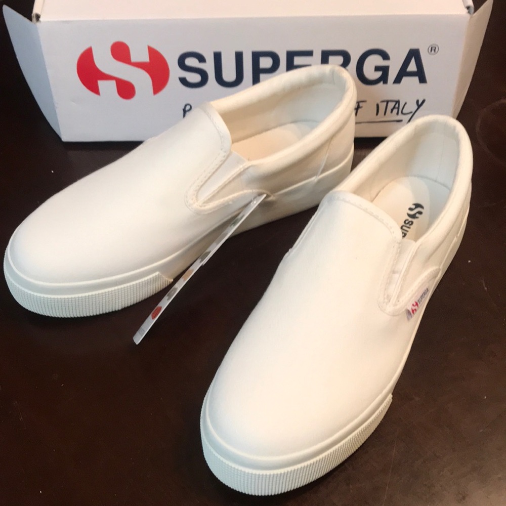 2398 COTW Superga